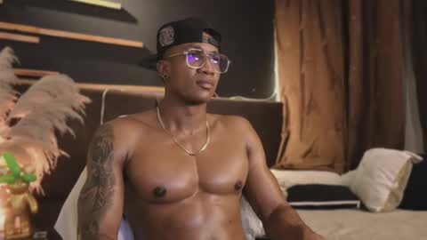 Snapshot of logan_varela chatting on 01.31.25 logan_varela online show from 01.31.25