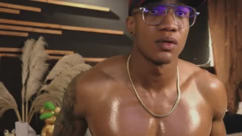 Snapshot of logan_varela chatting on 02.01.25 logan_varela online show from 02.01.25