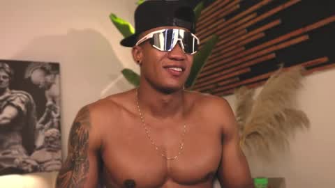 Snapshot of logan_varela chatting on 02.05.25 logan_varela online show from 02.05.25