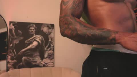 Snapshot of logan_varela chatting on 02.14.25 logan_varela online show from 02.14.25