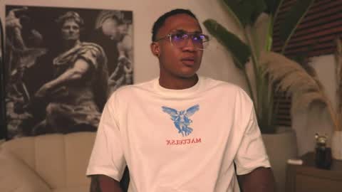 Snapshot of logan_varela chatting on 02.16.25 logan_varela online show from 02.16.25