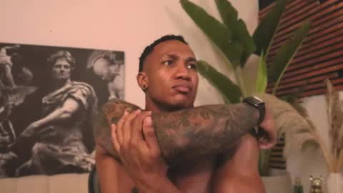 Snapshot of logan_varela chatting on 02.18.25 logan_varela online show from 02.18.25