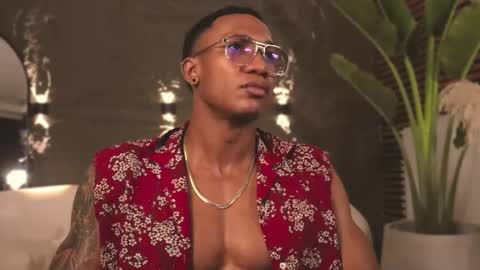 Snapshot of logan_varela chatting on 02.22.25 logan_varela online show from 02.22.25