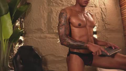 Snapshot of logan_varela chatting on 03.06.25 logan_varela online show from 03.06.25