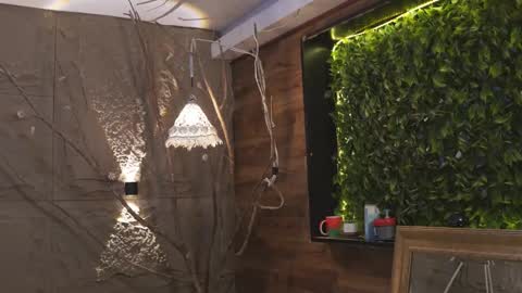 Snapshot of logan_varela chatting on 09.17.25 logan_varela online show from 09.17.25