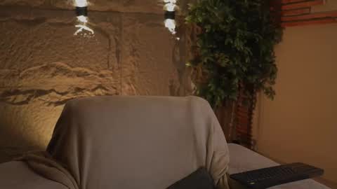 Snapshot of logan_varela chatting on 10.14.25 logan_varela online show from 10.14.25