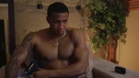 Snapshot of logan_varela chatting on 10.23.25 logan_varela online show from 10.23.25