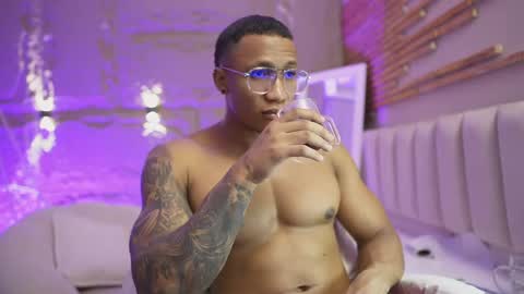 logan_varela online show from 05.25.26