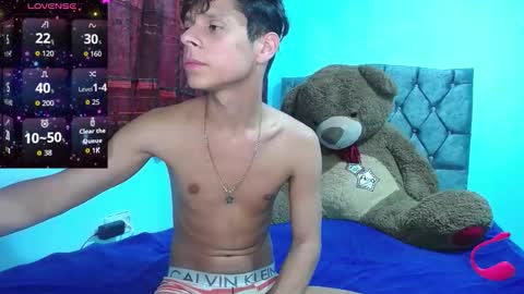 Snapshot of loganevans8 chatting on 11.23.25 Logan online show from 11.23.25