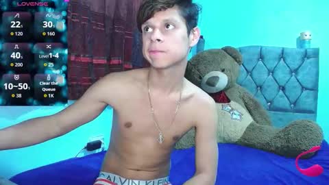 Snapshot of loganevans8 chatting on 12.18.25 Logan online show from 12.18.25