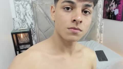 loganjhonson online show from 10.15.25