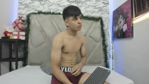 loganjhonson online show from 11.20.25