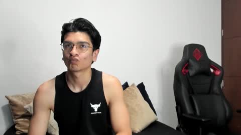 Snapshot of logannick chatting on 11.14.25 Logan online show from 11.14.25