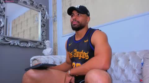 Snapshot of logansimmons chatting on 09.22.25 U can call me Logan online show from 09.22.25