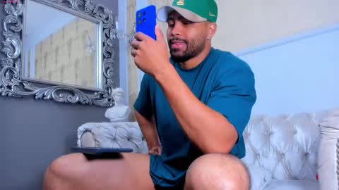 Snapshot of logansimmons chatting on 10.18.25 U can call me Logan online show from 10.18.25