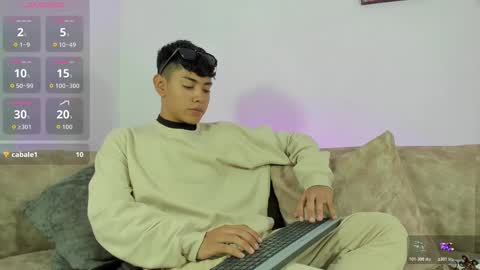 logantwink18 online show from 11.13.25