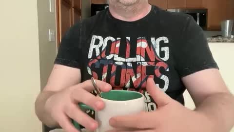 Snapshot of logical12345 chatting on 10.26.25 logical12345 online show from 10.26.25