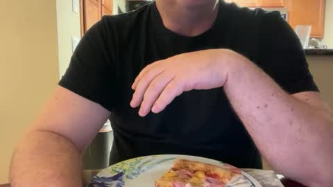 Snapshot of logical12345 chatting on 11.16.25 logical12345 online show from 11.16.25