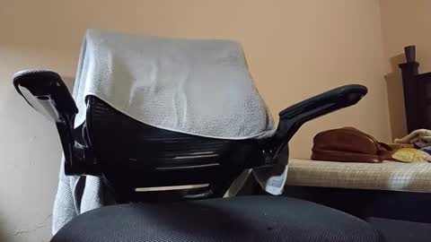 Snapshot of logiosh chatting on 01.10.26 logiosh online show from 01.10.26