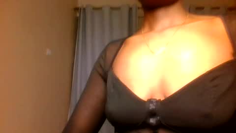 lola_allure online show from 05.19.26
