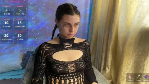 lola_aspis online show from 11.24.25