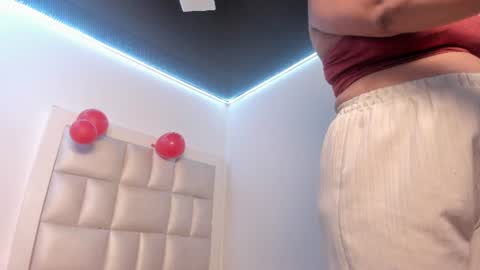 Snapshot of lola_js chatting on 07.03.26 lola_js online show from 07.03.26