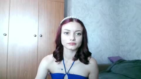 Snapshot of lola_sweetglow chatting on 07.07.26 lola_sweetglow online show from 07.07.26