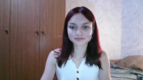 Snapshot of lola_sweetglow chatting on 08.05.26 lola_sweetglow online show from 08.05.26