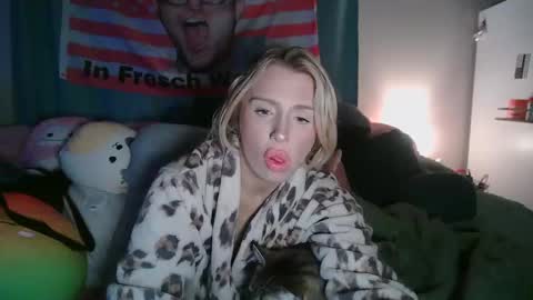 Snapshot of lolaa555 chatting on 04.07.26 lolaa555 online show from 04.07.26