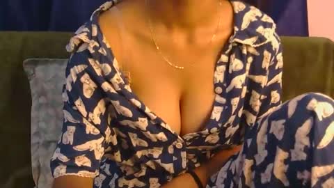 lolaa online show from 05.03.26