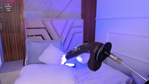 Snapshot of lolaangellx chatting on 02.25.25 Lola Angel online show from 02.25.25