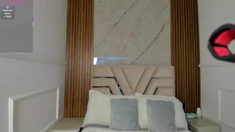 Snapshot of lolaangellx chatting on 03.04.25 Lola Angel online show from 03.04.25