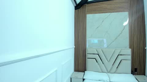 Snapshot of lolaangellx chatting on 09.27.25 Lola Angel online show from 09.27.25