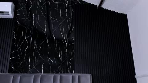 Snapshot of lolaangellx chatting on 12.13.25 Lola Angel online show from 12.13.25