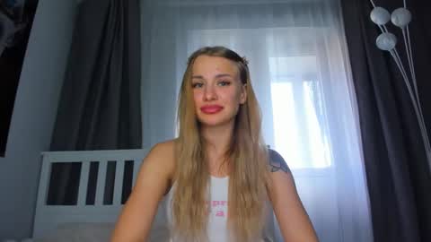 lolabani675452 online show from 09.23.25