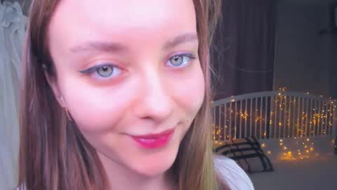 lolacorish online show from 01.12.26