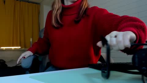 lolalemona online show from 12.25.24