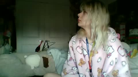 Lola Lixx online show from 01.23.25