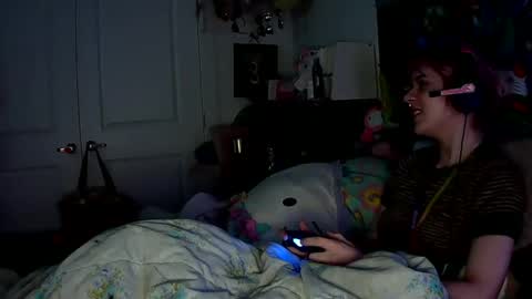 Lola Lixx online show from 02.07.25