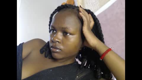 lolamia7 online show from 11.09.25