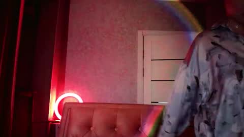 Lola online show from 09.27.25