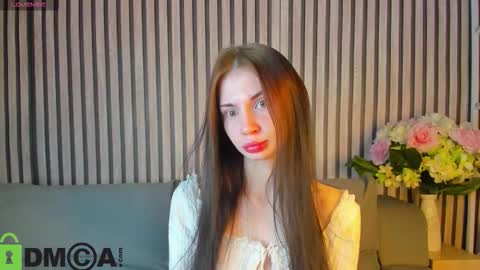 Snapshot of lolatwizz chatting on 10.07.25 Lola online show from 10.07.25