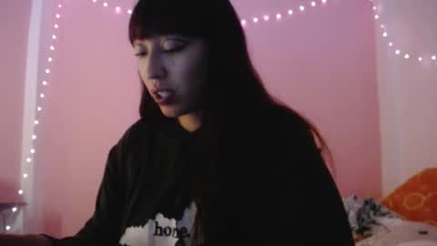 Snapshot of lolitabitchhorney_ chatting on 03.05.25 Lolita online show from 03.05.25