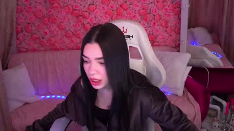 Snapshot of lolly_bunnyy chatting on 03.04.26 LollyBunny online show from 03.04.26