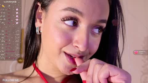 Snapshot of lolly_neal chatting on 02.04.25 Lolly online show from 02.04.25