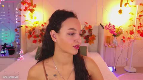 Snapshot of lolly_neal chatting on 11.23.25 Lolly online show from 11.23.25