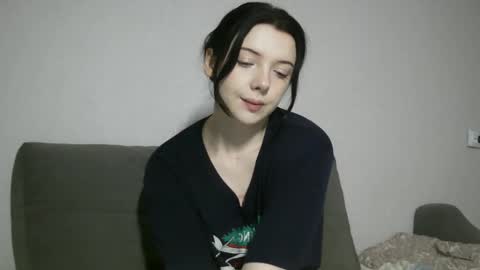 Snapshot of lollylol11 chatting on 11.07.25 Lilly online show from 11.07.25