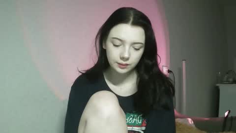 Snapshot of lollylol11 chatting on 11.25.25 Lilly online show from 11.25.25