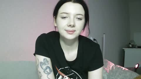 Snapshot of lollylol11 chatting on 12.05.25 Lilly online show from 12.05.25