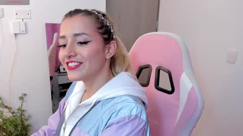 Lolly online show from 01.04.25